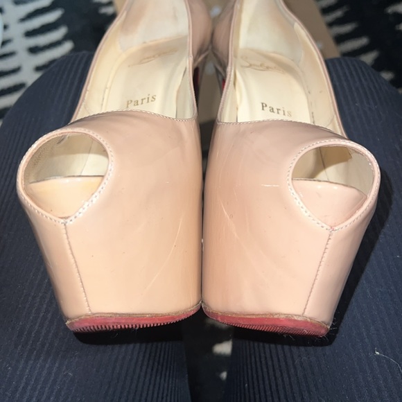 Christian Louboutin Patent Heels - Picture 4 of 9